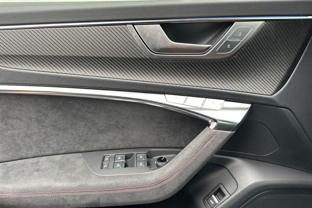 new 2026 Audi RS 6 Avant car, priced at $154,365