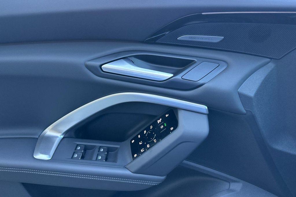 new 2025 Audi Q5 car, priced at $59,640