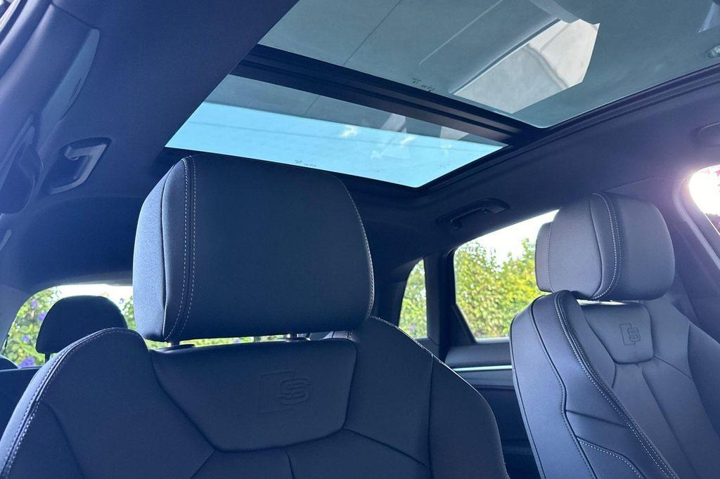 new 2025 Audi Q3 car, priced at $44,610