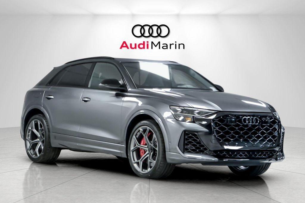 new 2026 Audi RS Q8 car, priced at $152,390