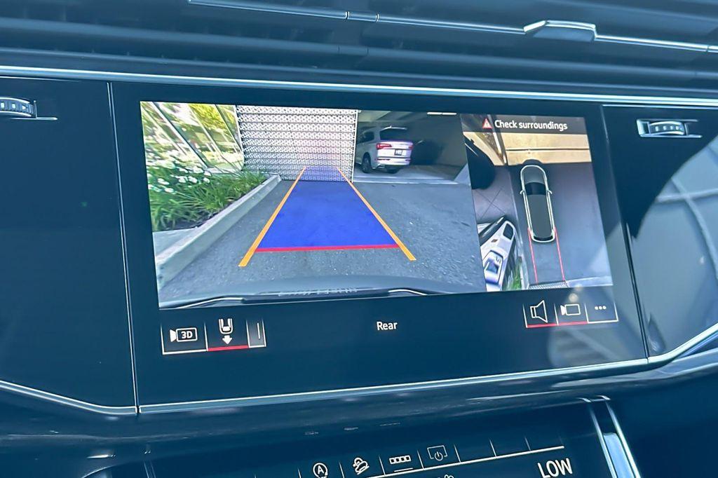 new 2025 Audi Q7 car, priced at $72,005