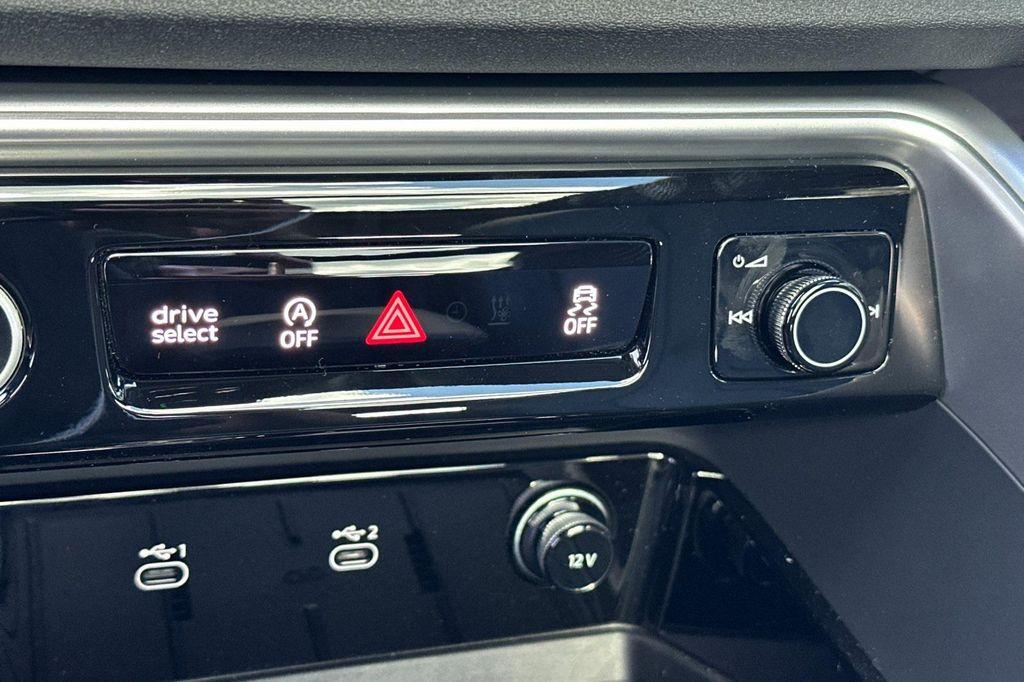 new 2025 Audi Q5 car, priced at $59,390