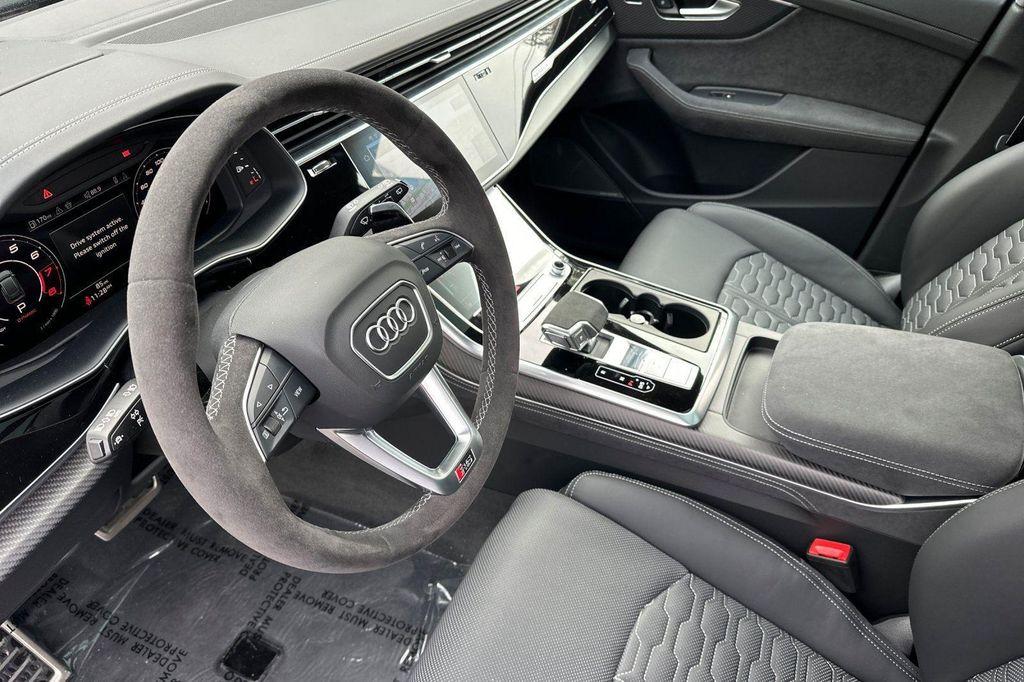 new 2025 Audi RS Q8 car, priced at $159,690