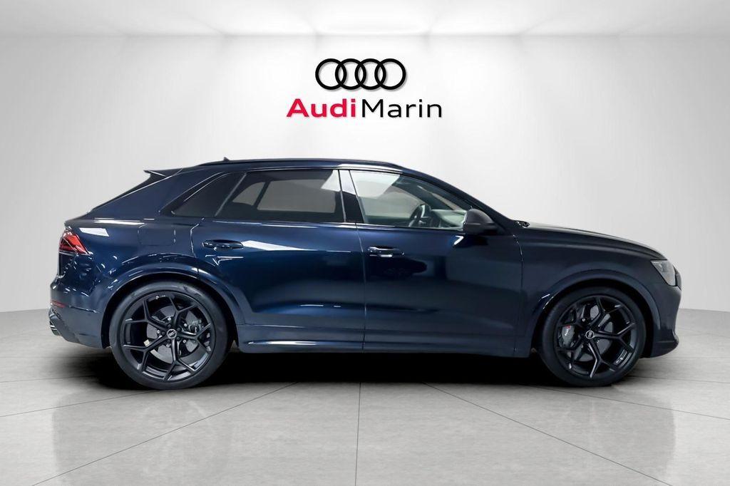 new 2025 Audi RS Q8 car, priced at $159,690