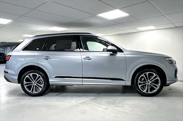 new 2025 Audi Q7 car, priced at $71,600