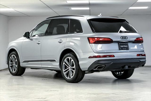 new 2025 Audi Q7 car, priced at $71,600