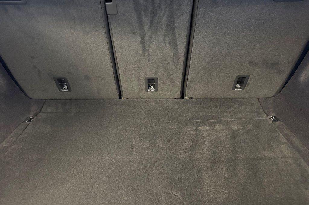 new 2025 Audi RS Q8 car, priced at $149,050