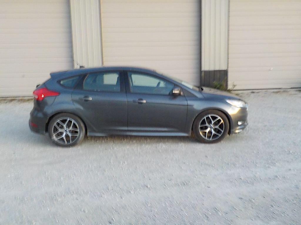used 2016 Ford Focus car, priced at $6,995