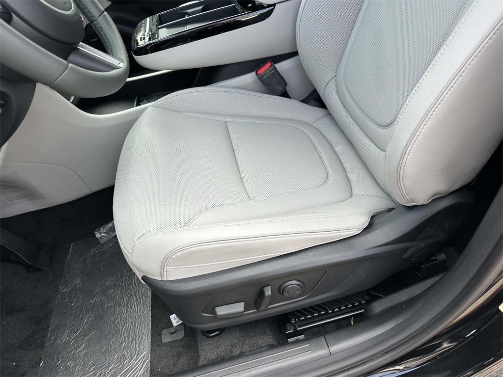 new 2025 Hyundai TUCSON Hybrid car, priced at $42,095