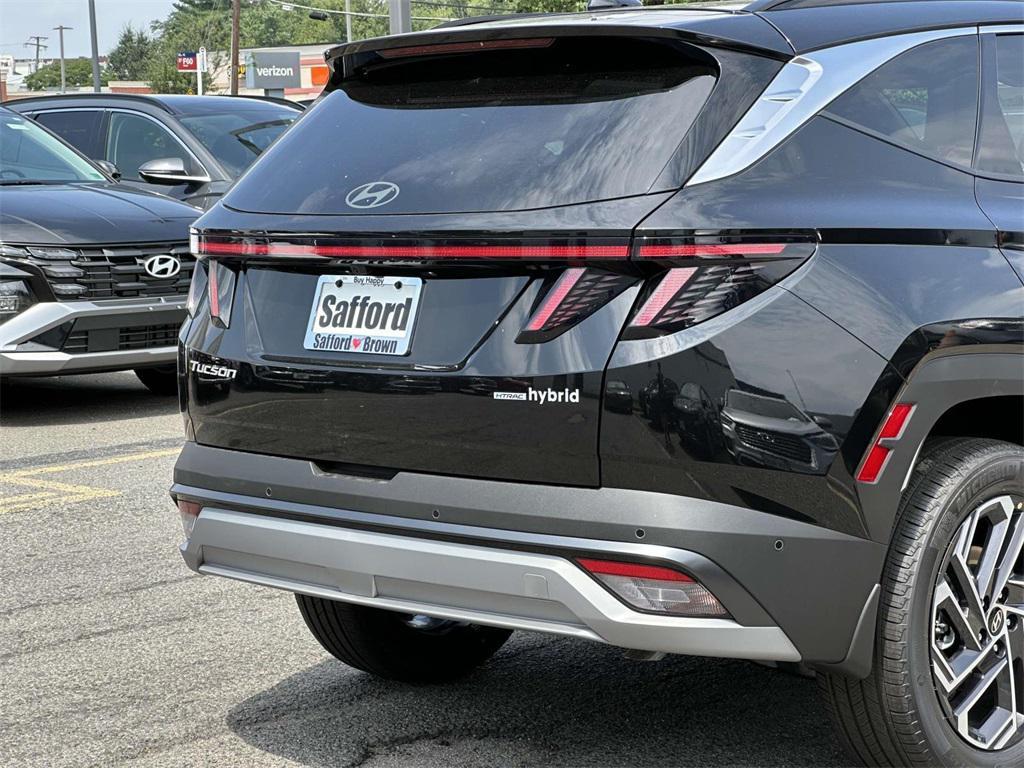new 2025 Hyundai TUCSON Hybrid car, priced at $42,095