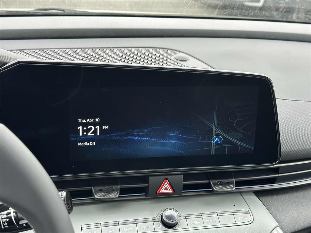 new 2025 Hyundai Elantra car, priced at $29,090