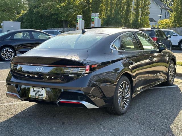 new 2025 Hyundai Sonata Hybrid car, priced at $39,160