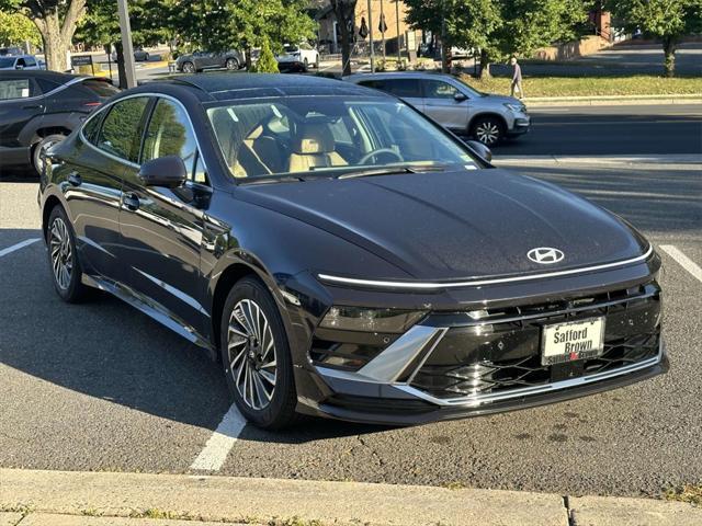 new 2025 Hyundai Sonata Hybrid car, priced at $39,160