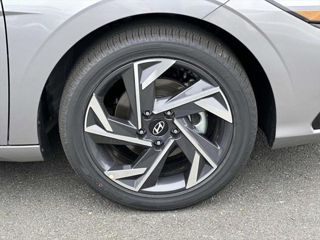 new 2025 Hyundai Elantra car, priced at $30,450