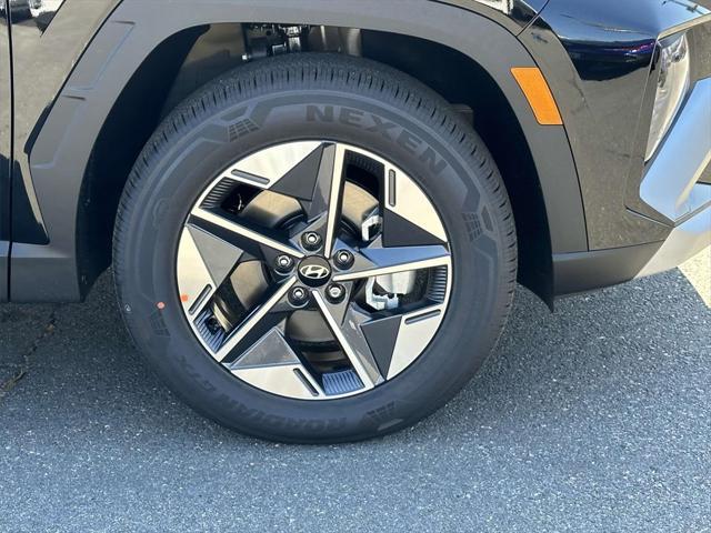 new 2025 Hyundai TUCSON Hybrid car, priced at $37,030
