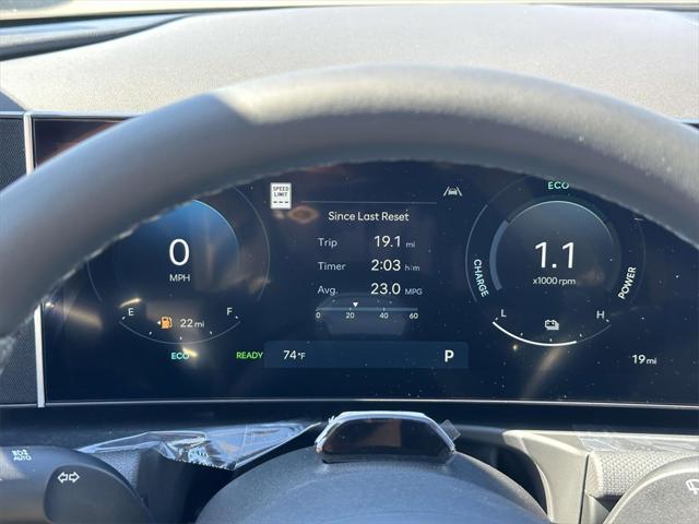 new 2025 Hyundai TUCSON Hybrid car, priced at $37,030
