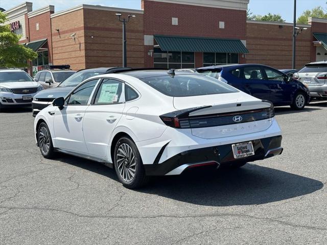 new 2025 Hyundai Sonata Hybrid car, priced at $39,193