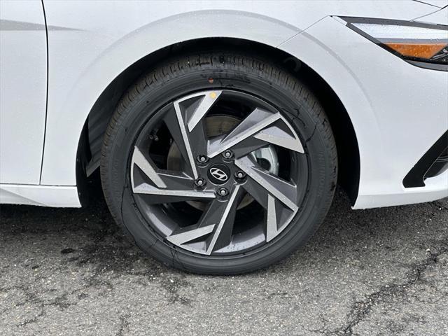 new 2025 Hyundai Elantra car, priced at $30,730