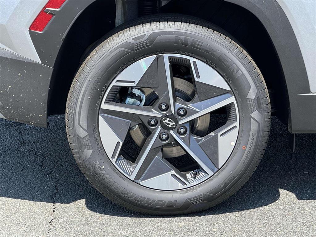 new 2025 Hyundai TUCSON Hybrid car, priced at $37,905