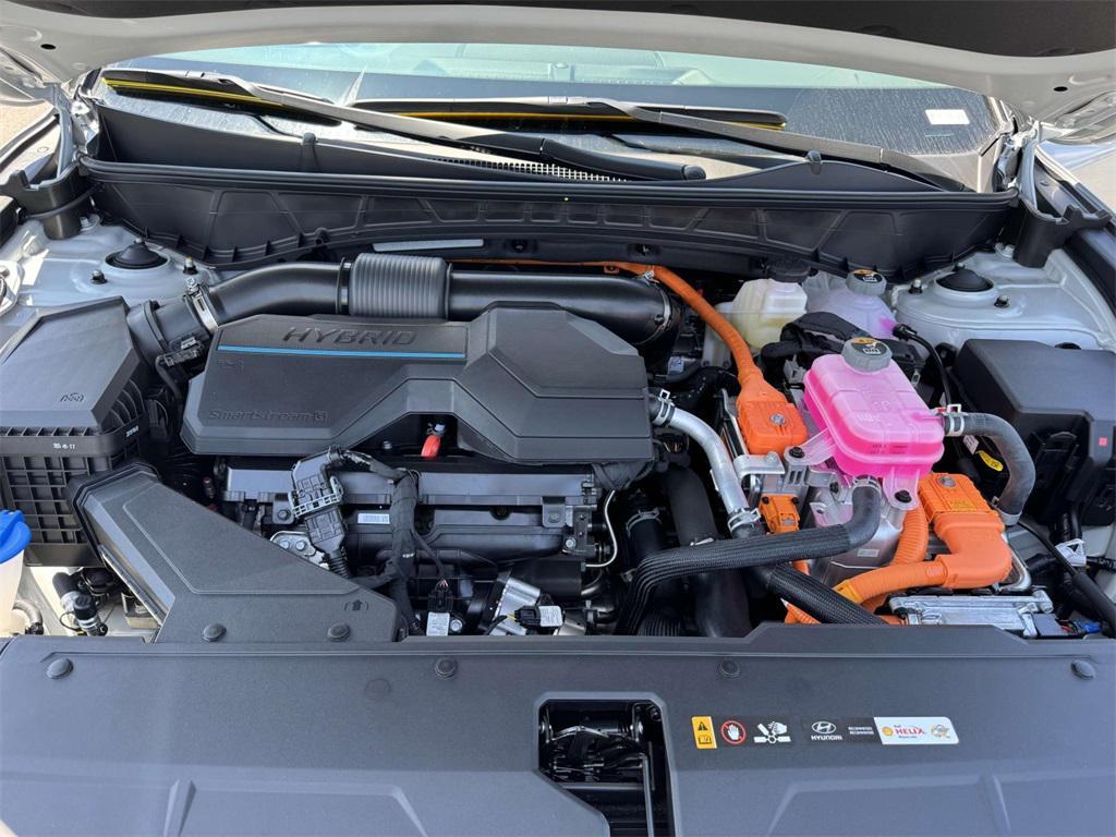 new 2025 Hyundai TUCSON Hybrid car, priced at $37,905