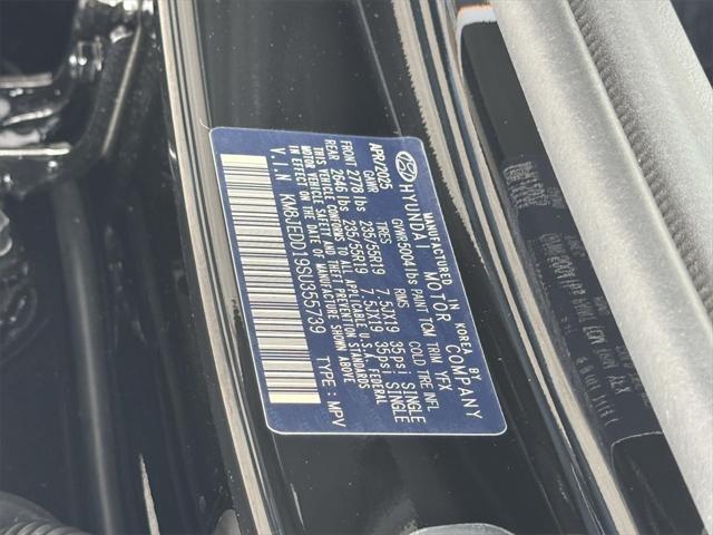 new 2025 Hyundai TUCSON Hybrid car, priced at $42,075