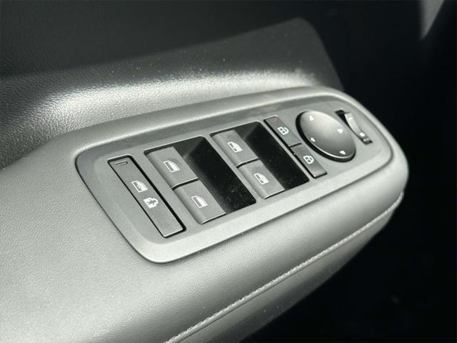 new 2025 Hyundai Santa Fe car, priced at $40,575