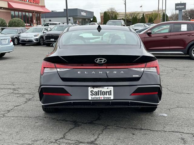 new 2025 Hyundai Elantra car, priced at $30,565