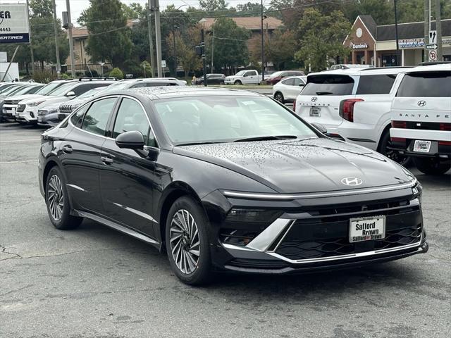 new 2025 Hyundai Sonata Hybrid car, priced at $39,170