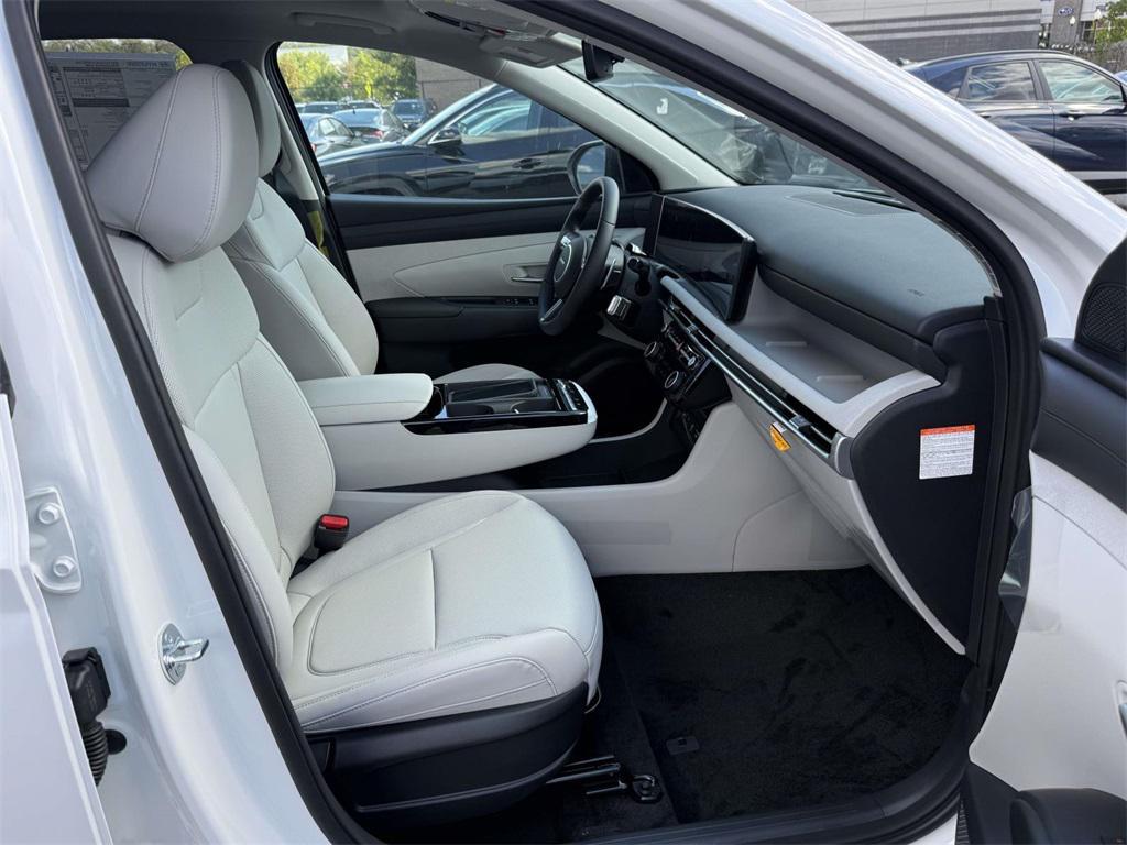 new 2025 Hyundai TUCSON Hybrid car, priced at $37,310