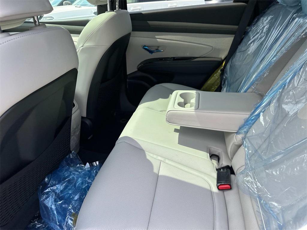 new 2025 Hyundai TUCSON Hybrid car, priced at $41,330