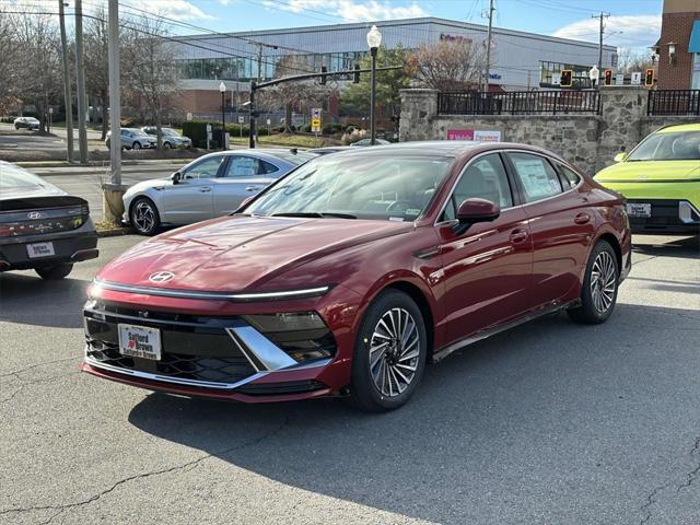 new 2025 Hyundai Sonata Hybrid car, priced at $39,675