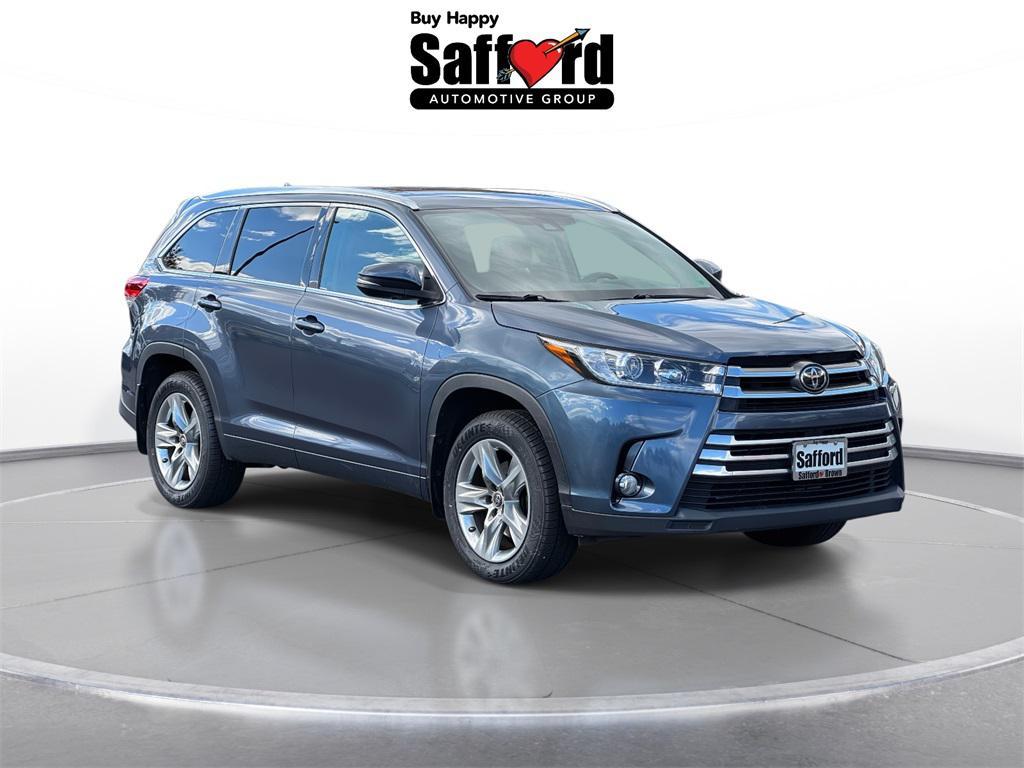 used 2017 Toyota Highlander car, priced at $17,997