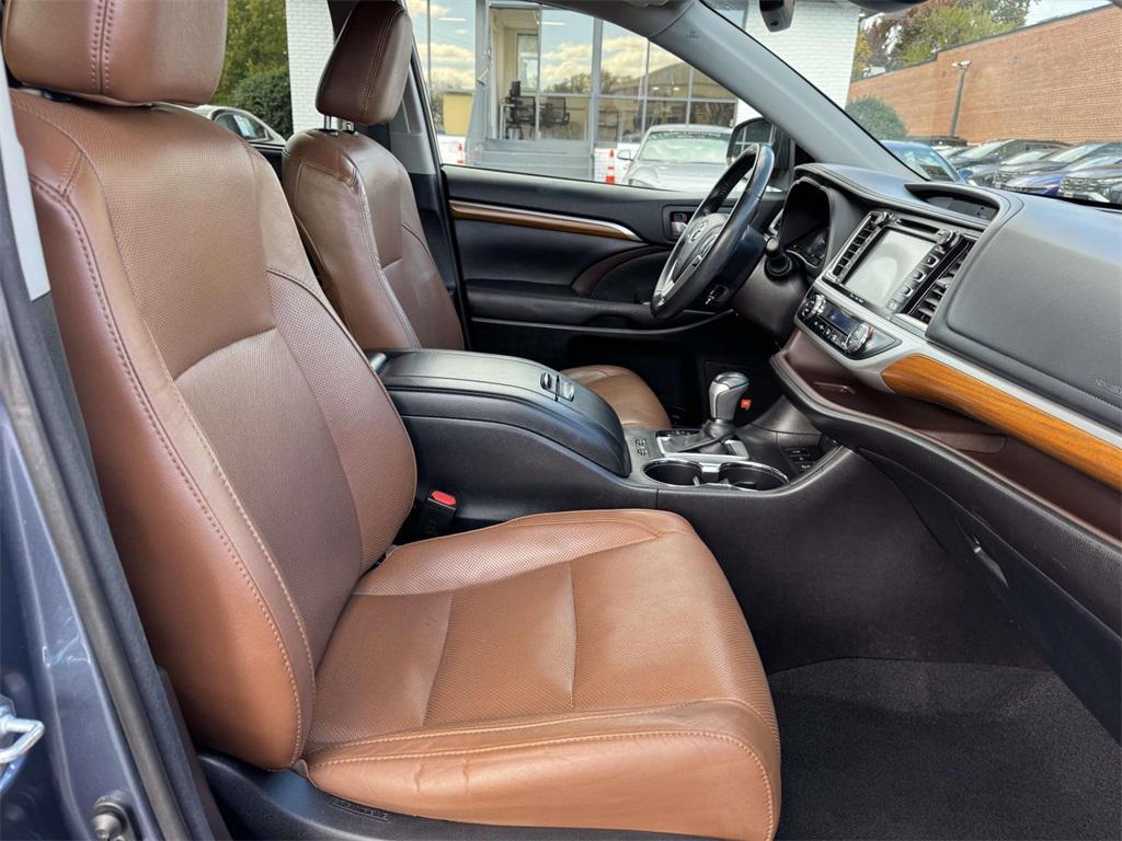 used 2017 Toyota Highlander car, priced at $17,997