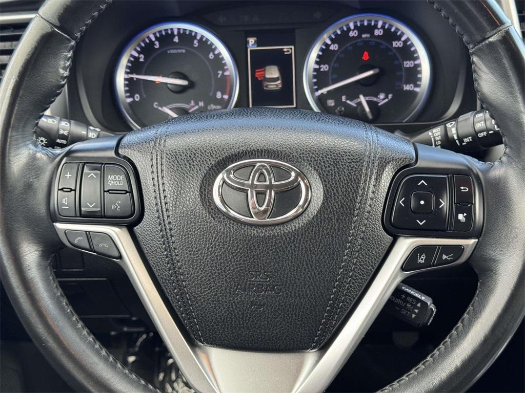 used 2017 Toyota Highlander car, priced at $17,997