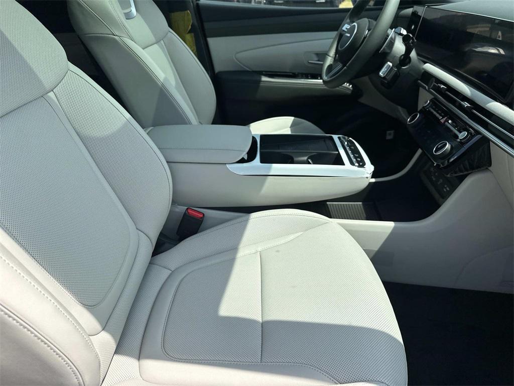new 2025 Hyundai TUCSON Hybrid car, priced at $41,345