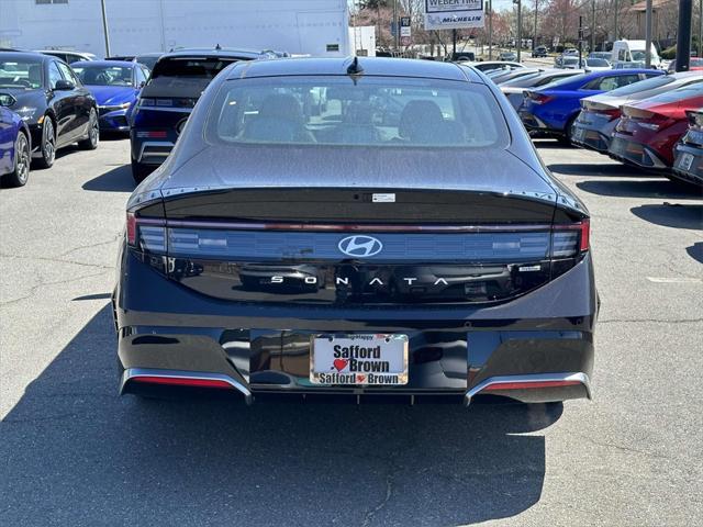 new 2025 Hyundai Sonata Hybrid car, priced at $38,775