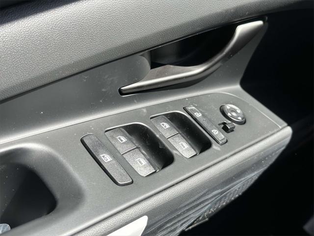 new 2025 Hyundai Elantra car, priced at $28,455