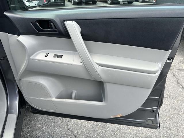 used 2010 Toyota Highlander car, priced at $7,997