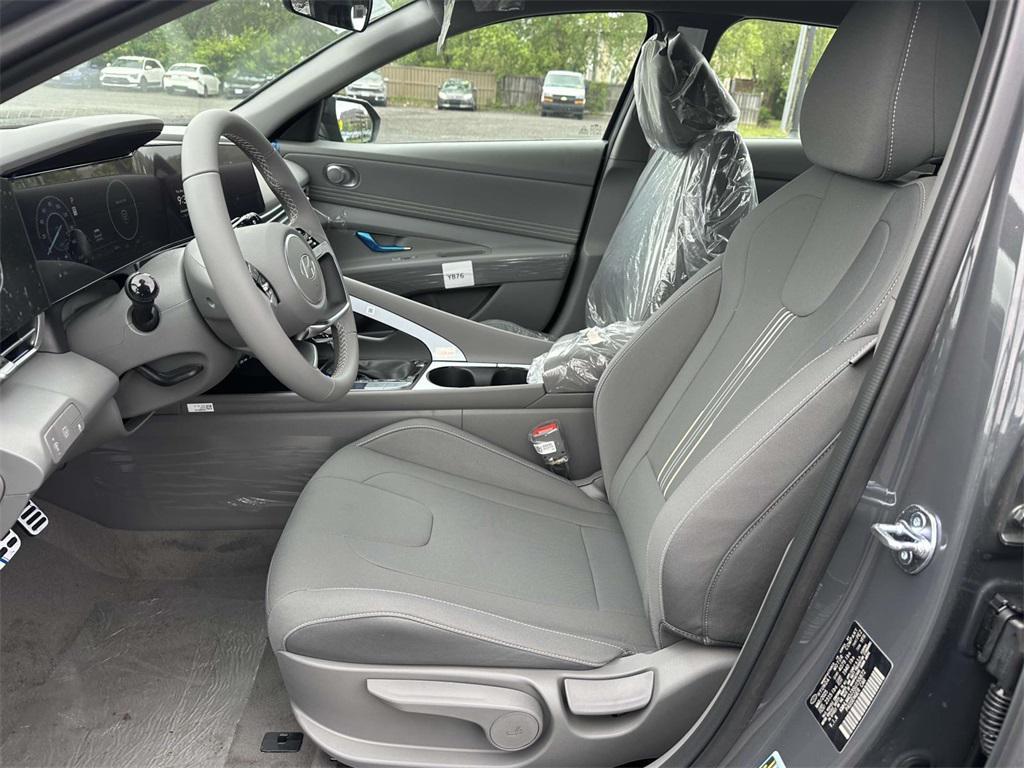 new 2025 Hyundai Elantra car, priced at $26,685