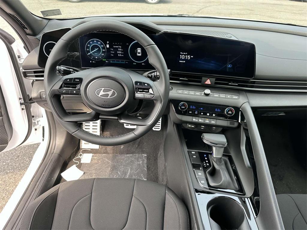 new 2025 Hyundai Elantra car, priced at $27,190