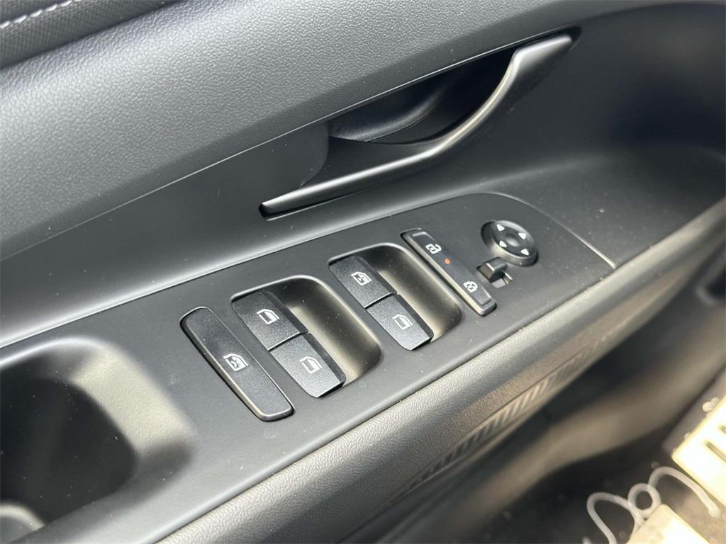 new 2025 Hyundai Elantra car, priced at $27,190