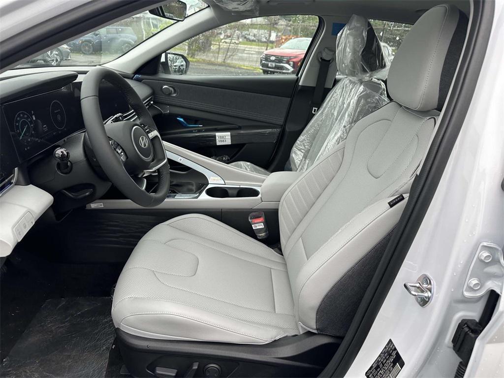 new 2025 Hyundai ELANTRA HEV car, priced at $29,580