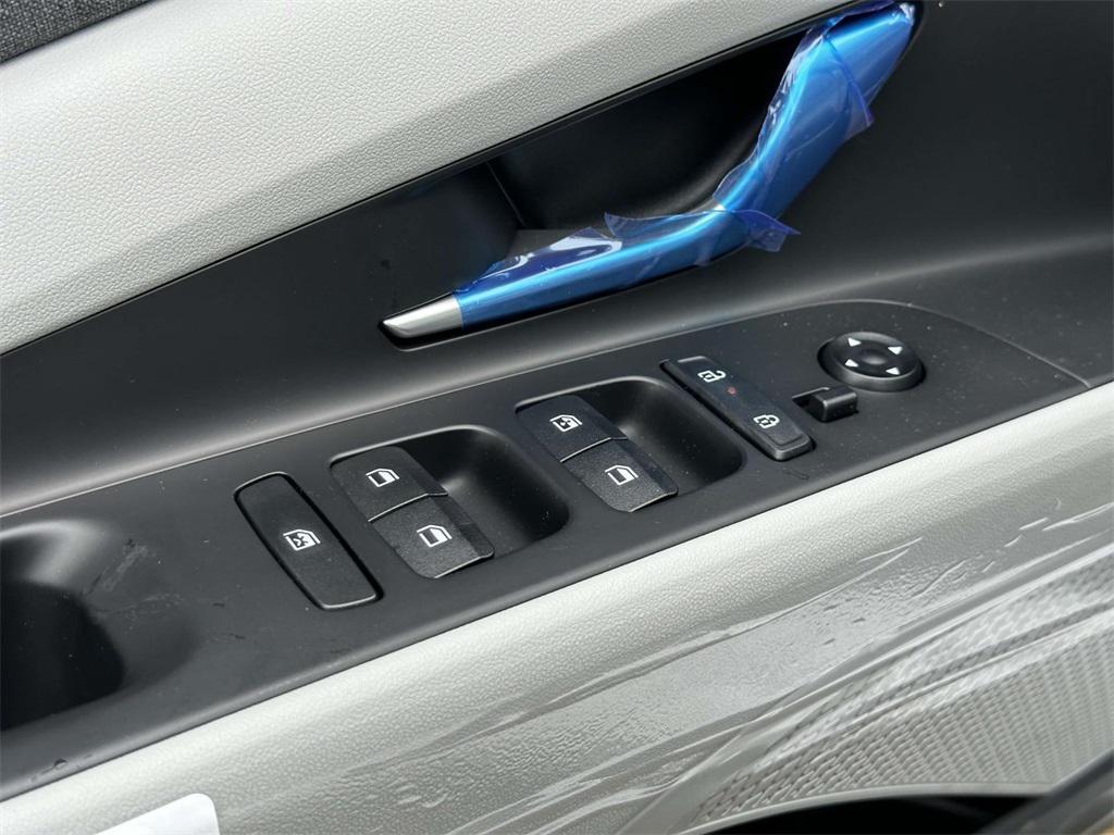 new 2025 Hyundai ELANTRA HEV car, priced at $29,580