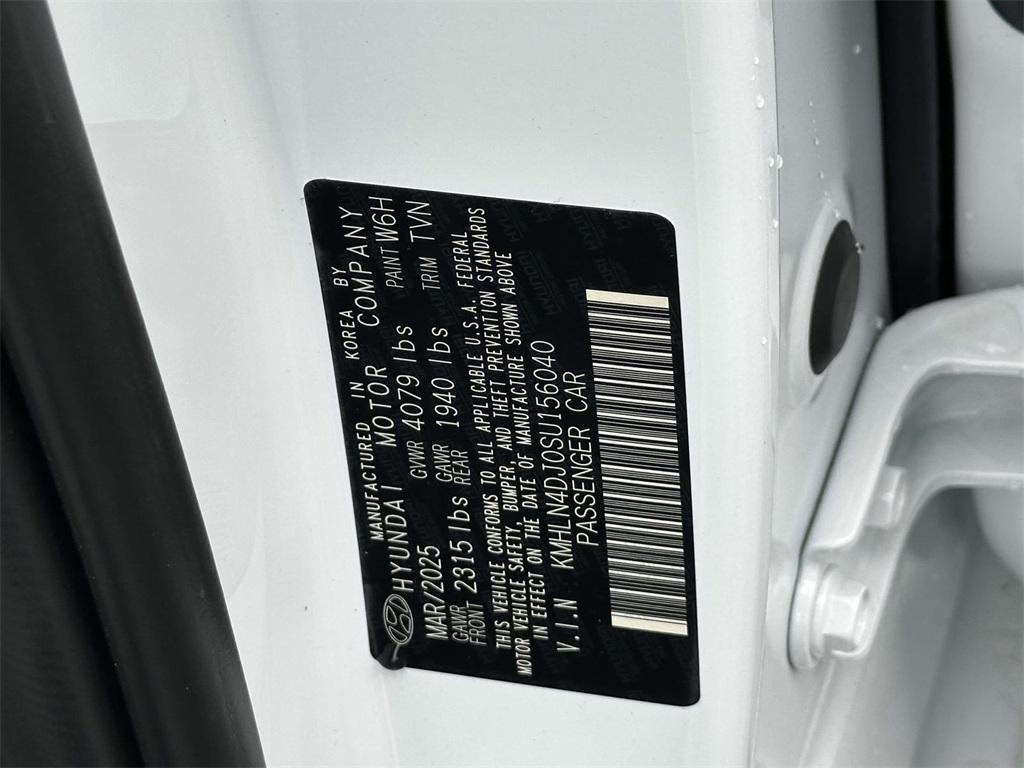 new 2025 Hyundai ELANTRA HEV car, priced at $29,580