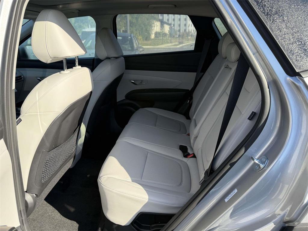 new 2025 Hyundai TUCSON Hybrid car, priced at $36,935