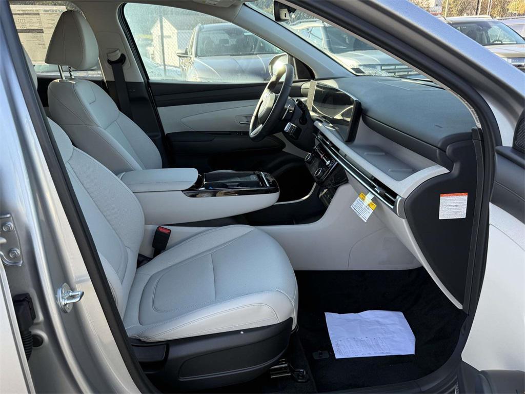 new 2025 Hyundai TUCSON Hybrid car, priced at $36,935