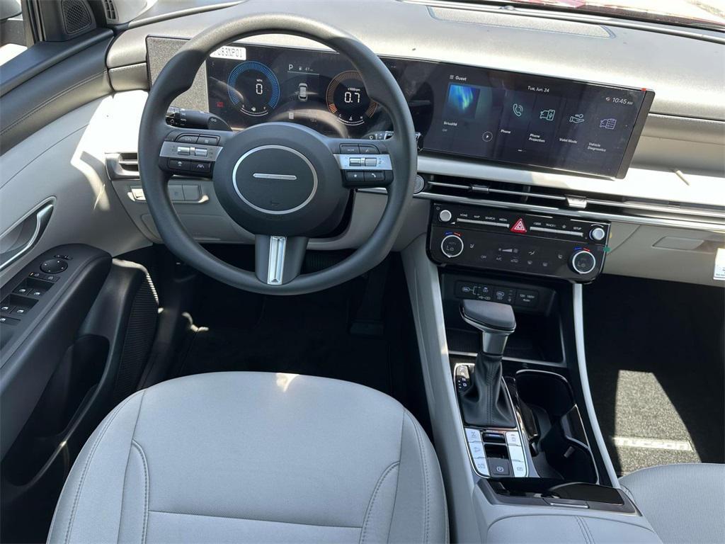 new 2025 Hyundai Tucson car, priced at $33,404