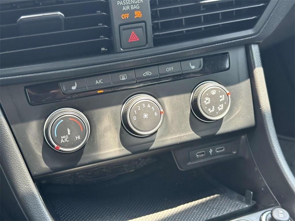 used 2024 Volkswagen Jetta car, priced at $18,500