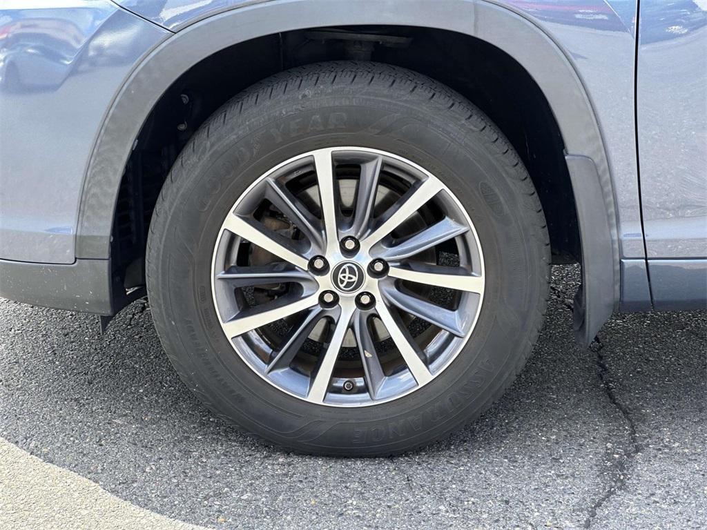 used 2017 Toyota Highlander car, priced at $20,484