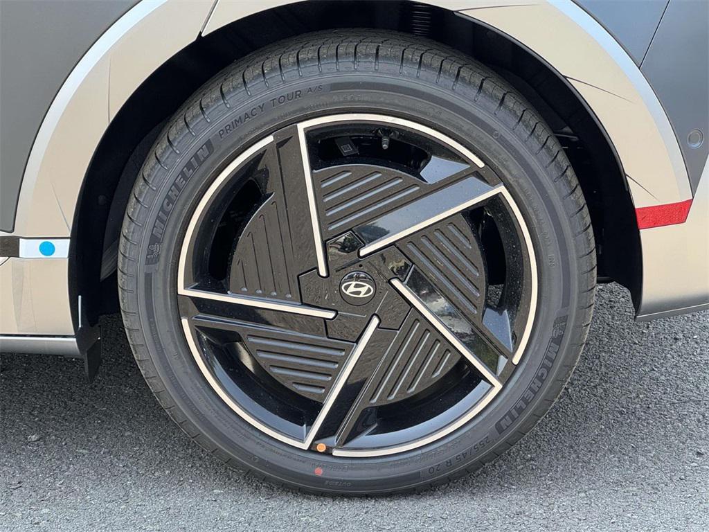 new 2025 Hyundai IONIQ 5 car, priced at $61,070